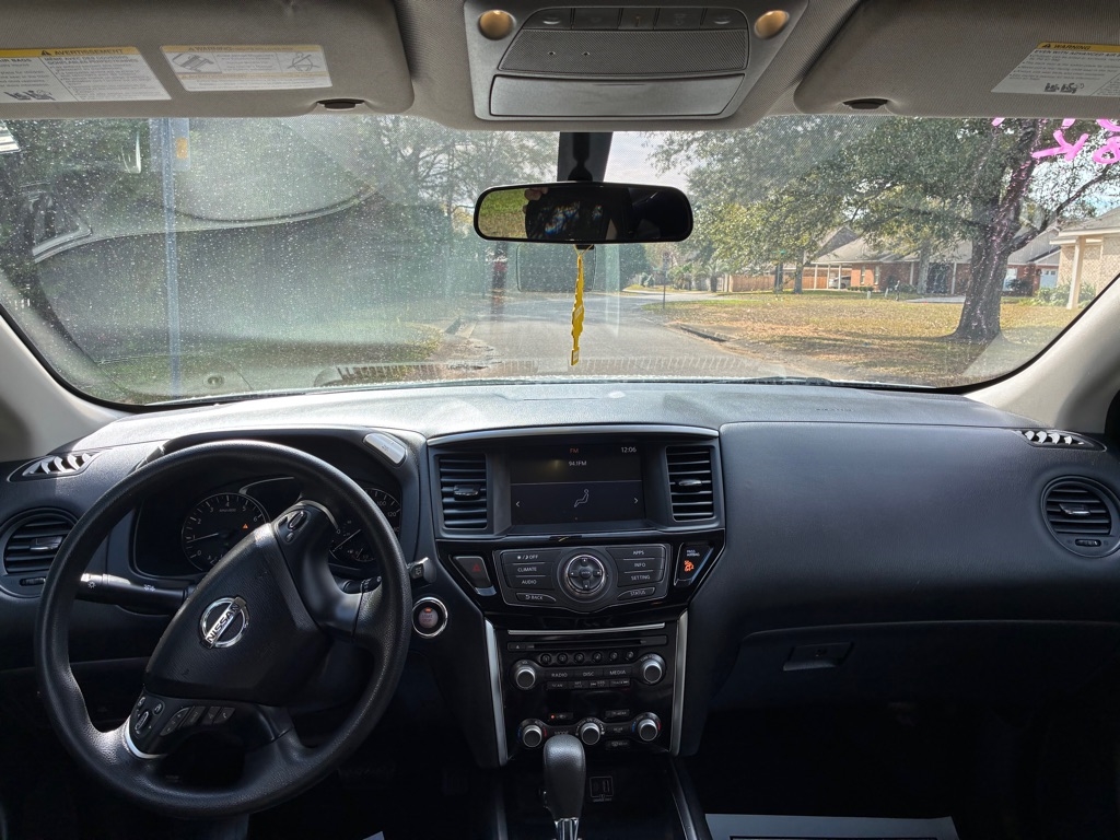 Nissan Pathfinder FWD S 2019