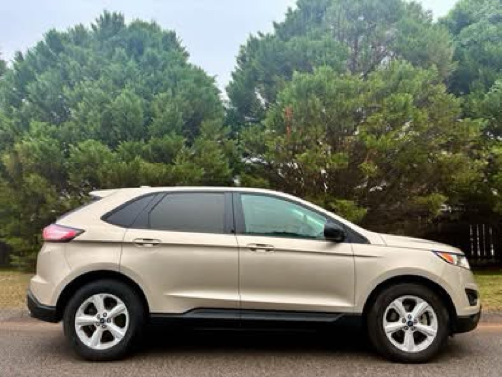 Ford Edge SE FWD 2018
