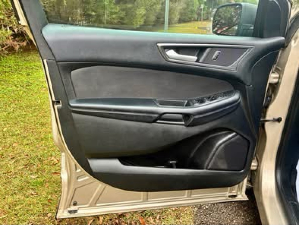 Ford Edge SE FWD 2018