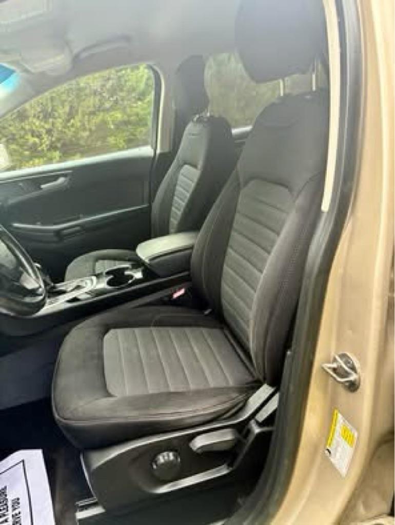 Ford Edge photo 6