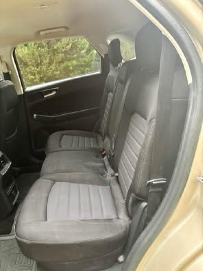 Ford Edge photo 8