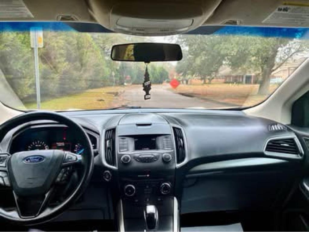 Ford Edge photo 15