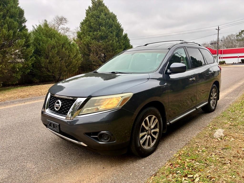 Nissan Pathfinder 2WD 4dr SV 2013