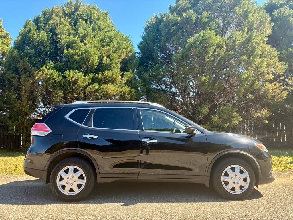 Nissan Rogue FWD 4dr S 2016