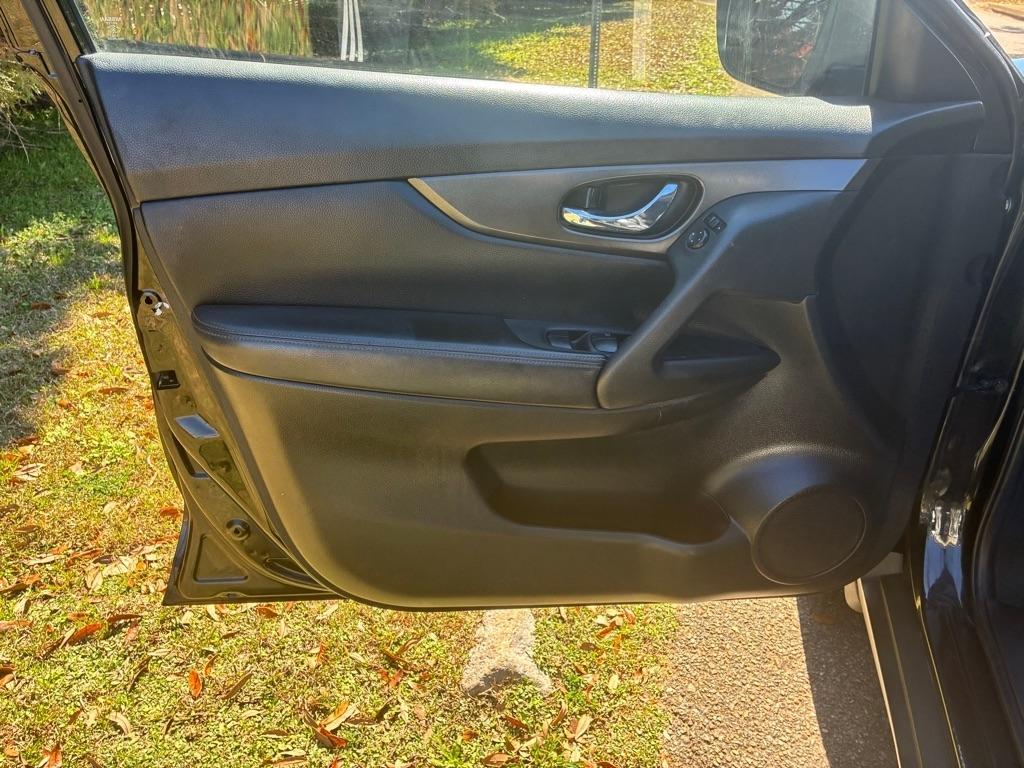 Nissan Rogue FWD 4dr S 2016