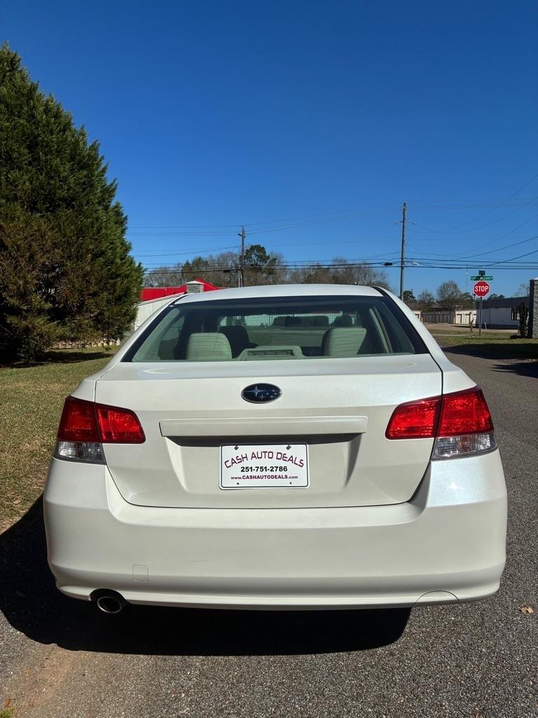 Subaru Legacy 4dr Sdn H4 Auto 2.5i Premium 2012