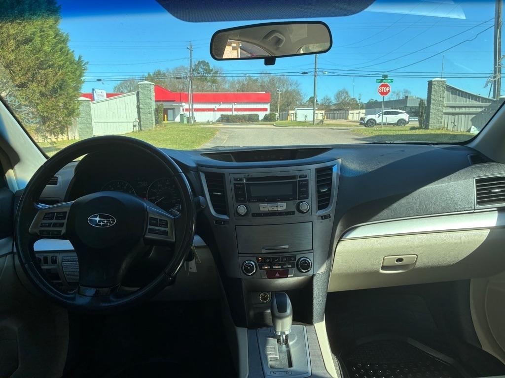 Subaru Legacy 4dr Sdn H4 Auto 2.5i Premium 2012