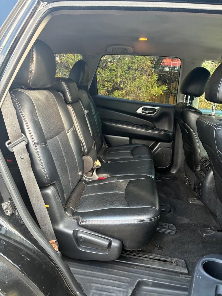 Nissan Pathfinder 2WD 4dr Platinum 2014