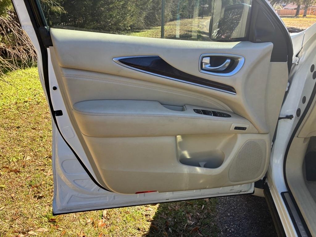 Infiniti JX35 AWD 4dr 2013