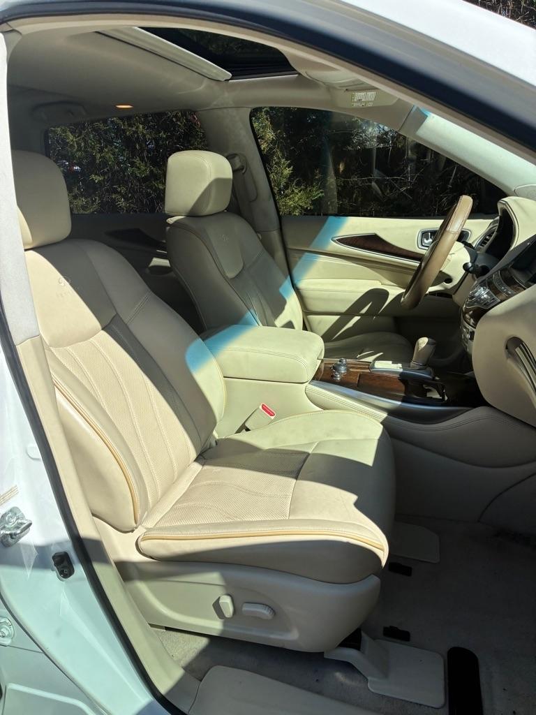 Infiniti JX35 AWD 4dr 2013