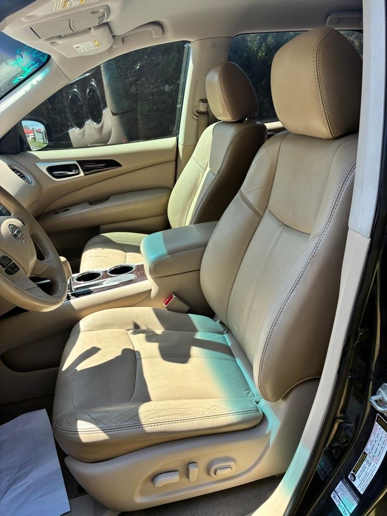 Nissan Pathfinder 2WD 4dr SL 2014