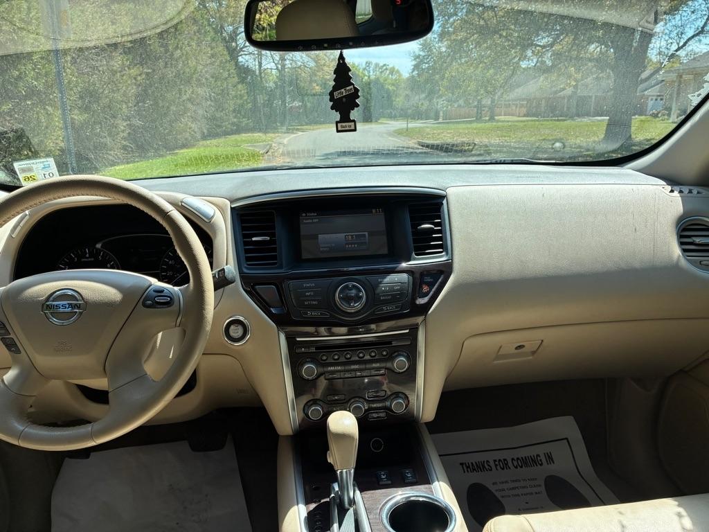 Nissan Pathfinder 2WD 4dr SL 2014