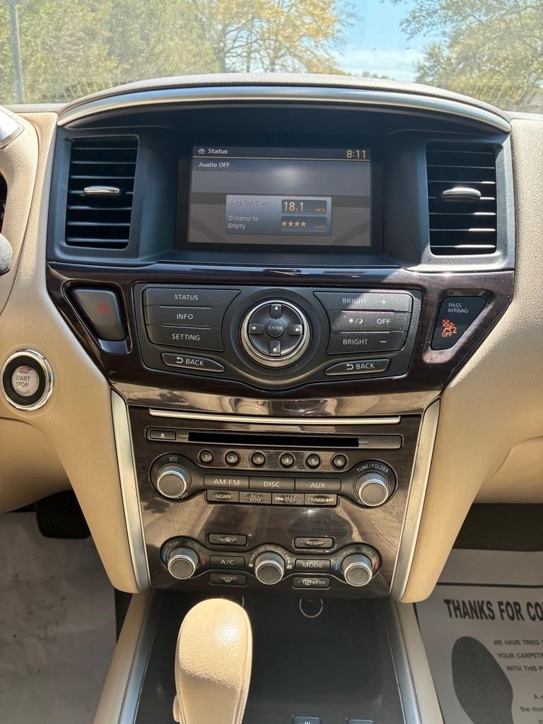 Nissan Pathfinder 2WD 4dr SL 2014