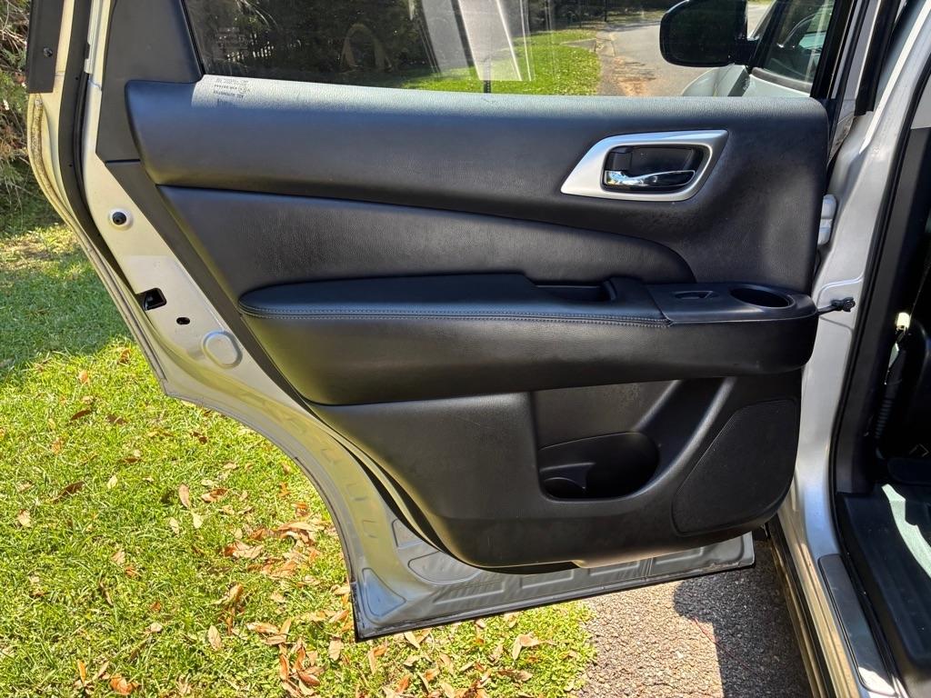 Nissan Pathfinder 4WD 4dr SL 2014