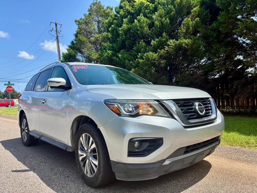 Nissan Pathfinder FWD SL 2019