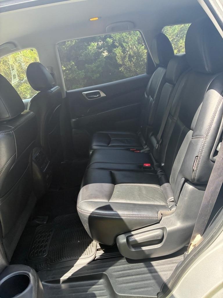 Nissan Pathfinder FWD SL 2019