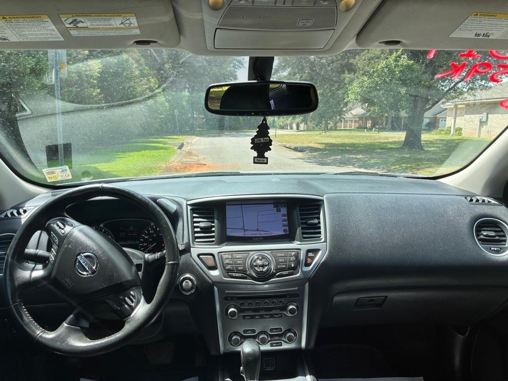 Nissan Pathfinder FWD SL 2019