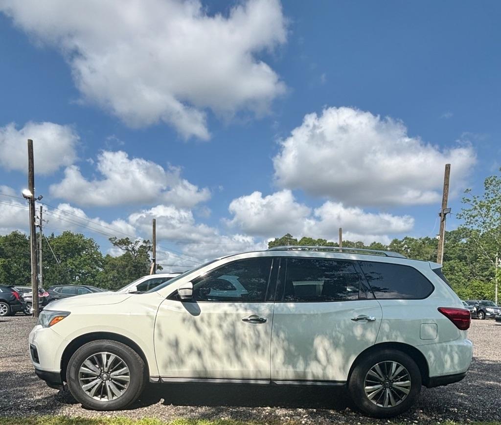 Nissan Pathfinder FWD SV 2020