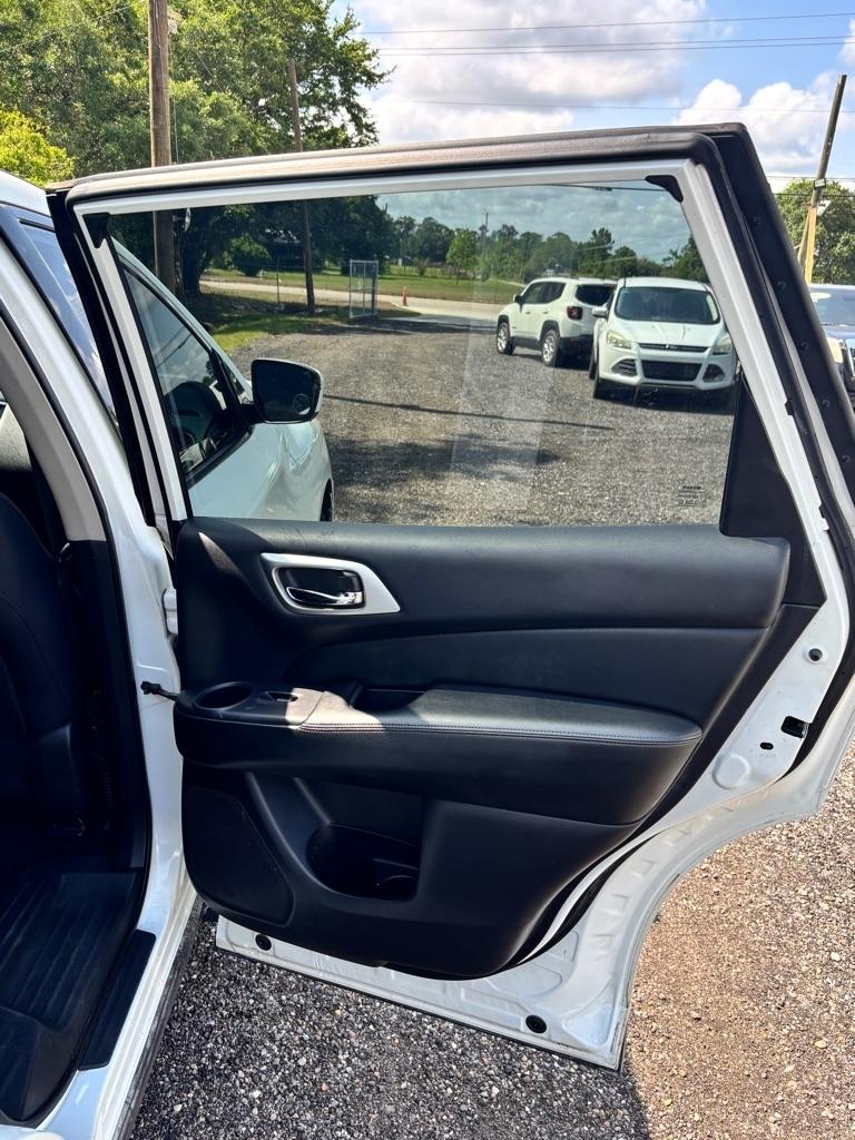 Nissan Pathfinder FWD SV 2020