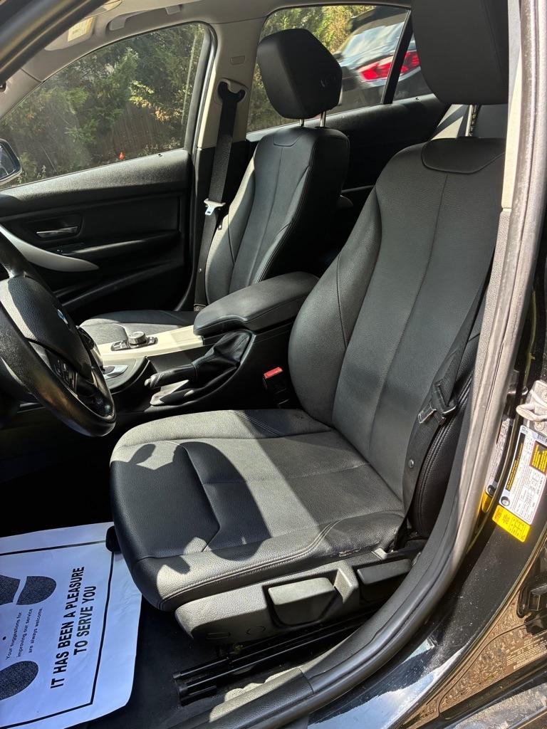 BMW 3 Series 4dr Sdn 320i RWD South Africa 2016