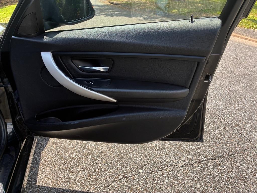 BMW 3 Series 4dr Sdn 320i RWD South Africa 2016