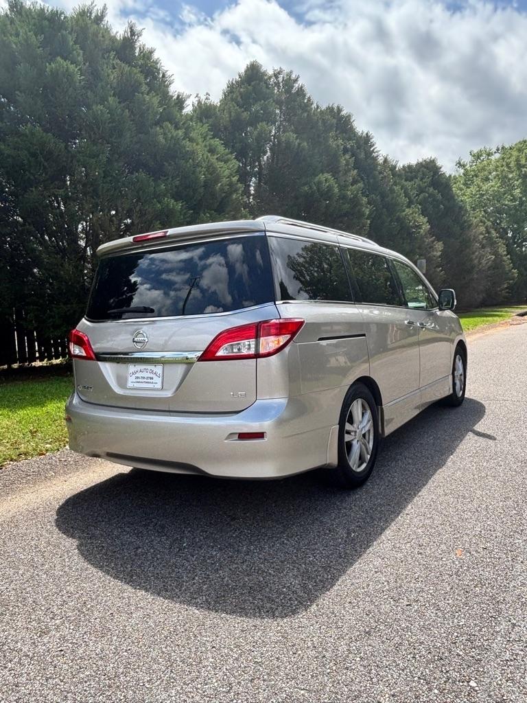 Nissan Quest 4dr LE 2012