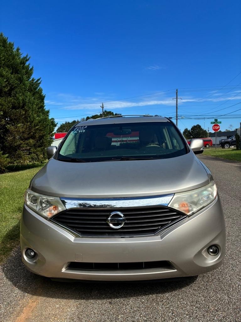 Nissan Quest photo 12