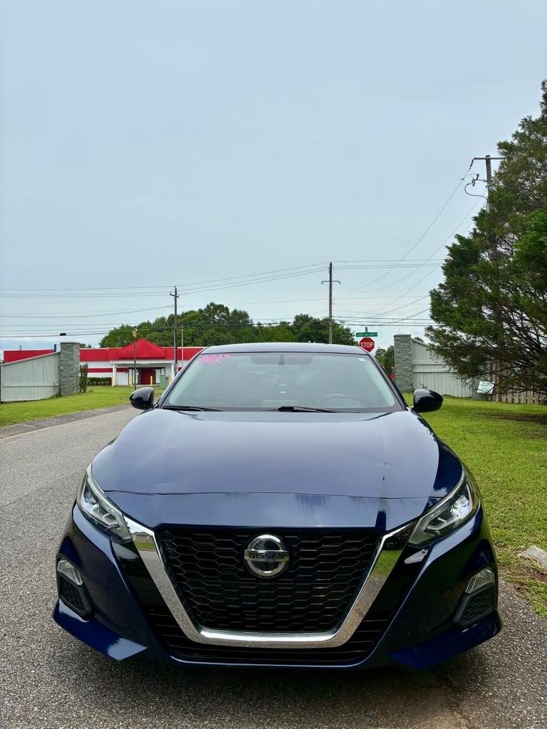 Nissan Altima 2.5 SR Sedan 2019