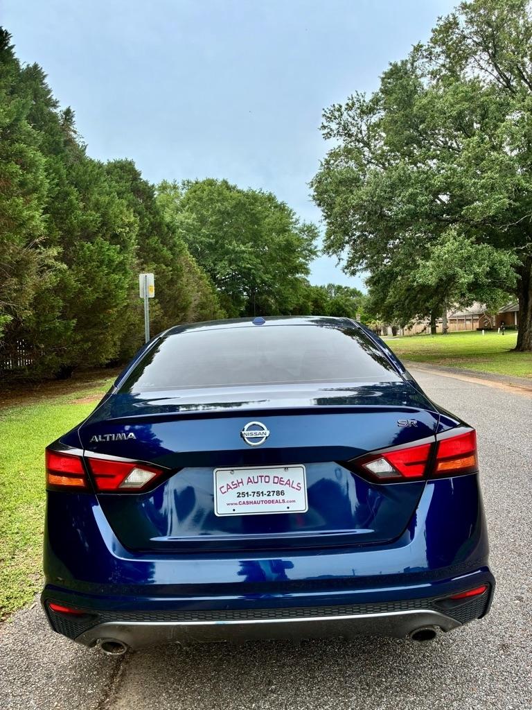 Nissan Altima 2.5 SR Sedan 2019