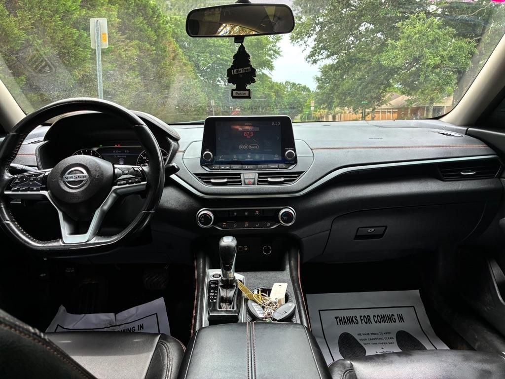 Nissan Altima 2.5 SR Sedan 2019