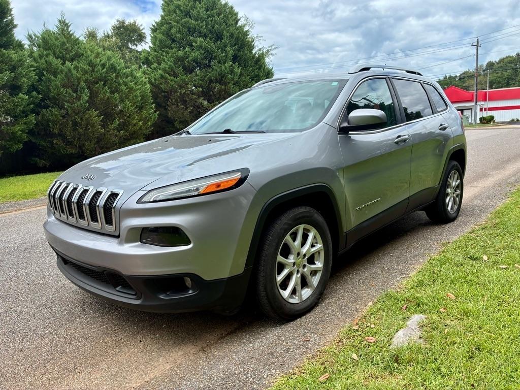 Jeep Cherokee Latitude FWD 2017