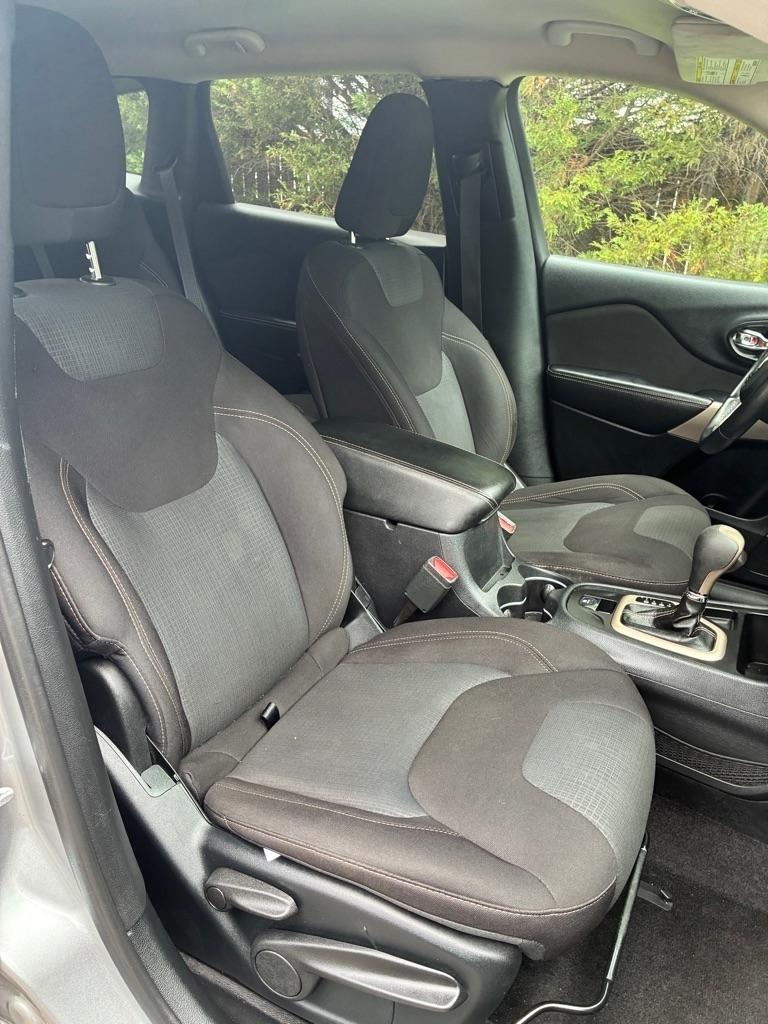 Jeep Cherokee Latitude FWD 2017