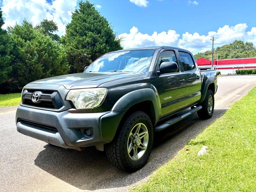 Toyota Tacoma 4WD Double Cab V6 MT (Natl) 2013
