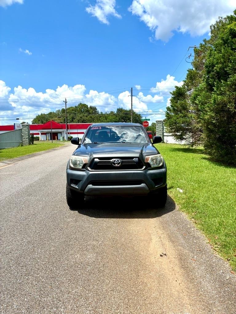 Toyota Tacoma 4WD Double Cab V6 MT (Natl) 2013