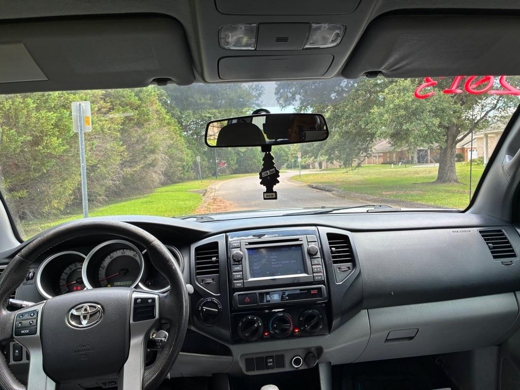 Toyota Tacoma 4WD Double Cab V6 MT (Natl) 2013