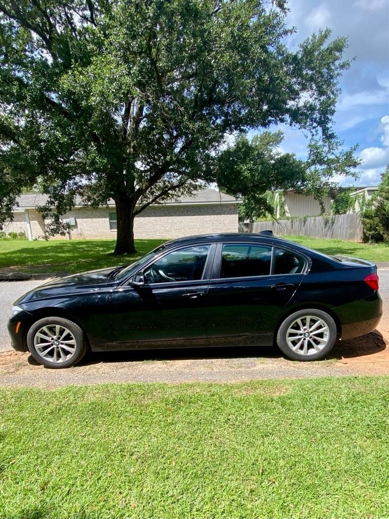 BMW 3 Series 4dr Sdn 320i RWD 2016