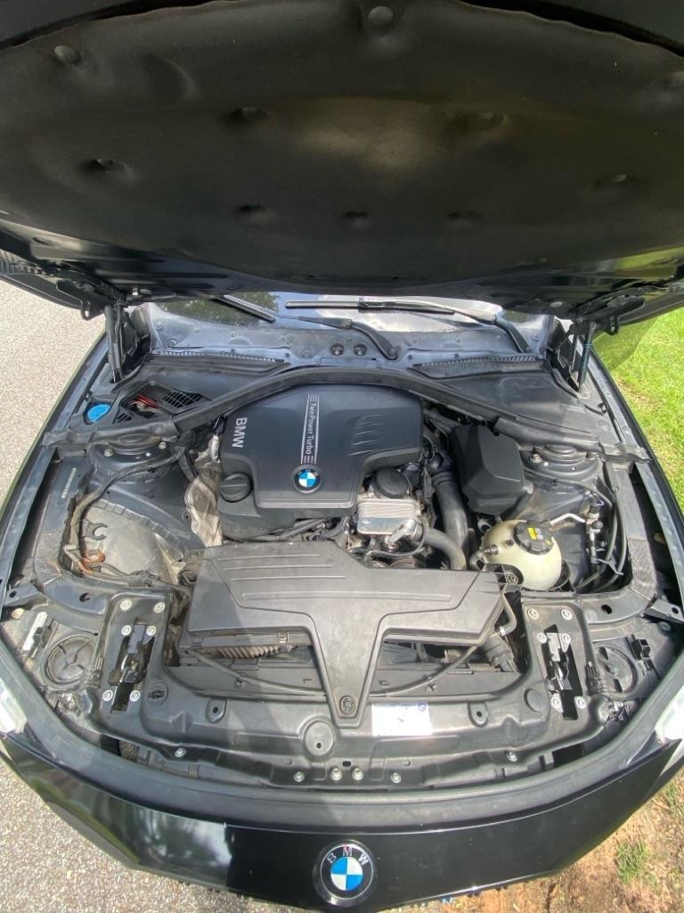 BMW 3 Series 4dr Sdn 320i RWD 2016