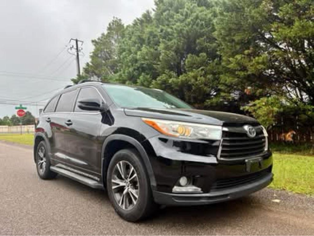 Toyota Highlander FWD 4dr V6 Limited (Natl) 2015
