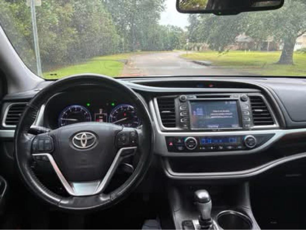 Toyota Highlander FWD 4dr V6 Limited (Natl) 2015