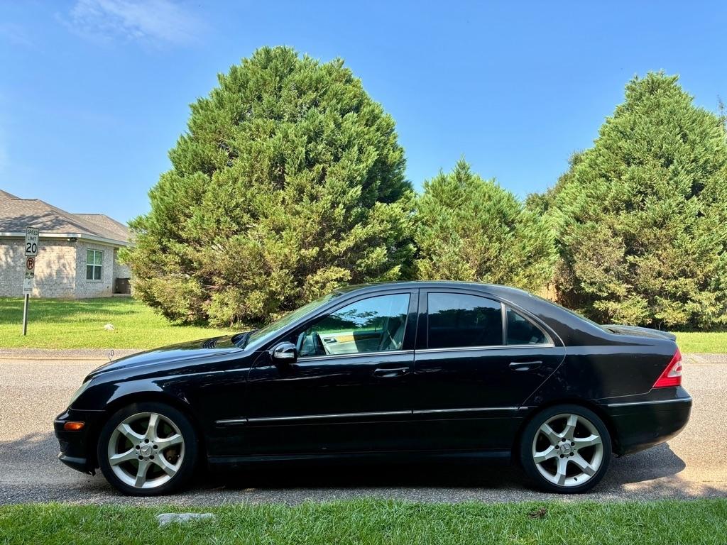 Mercedes-Benz C-Class 4dr Sdn 2.5L Sport RWD 2007