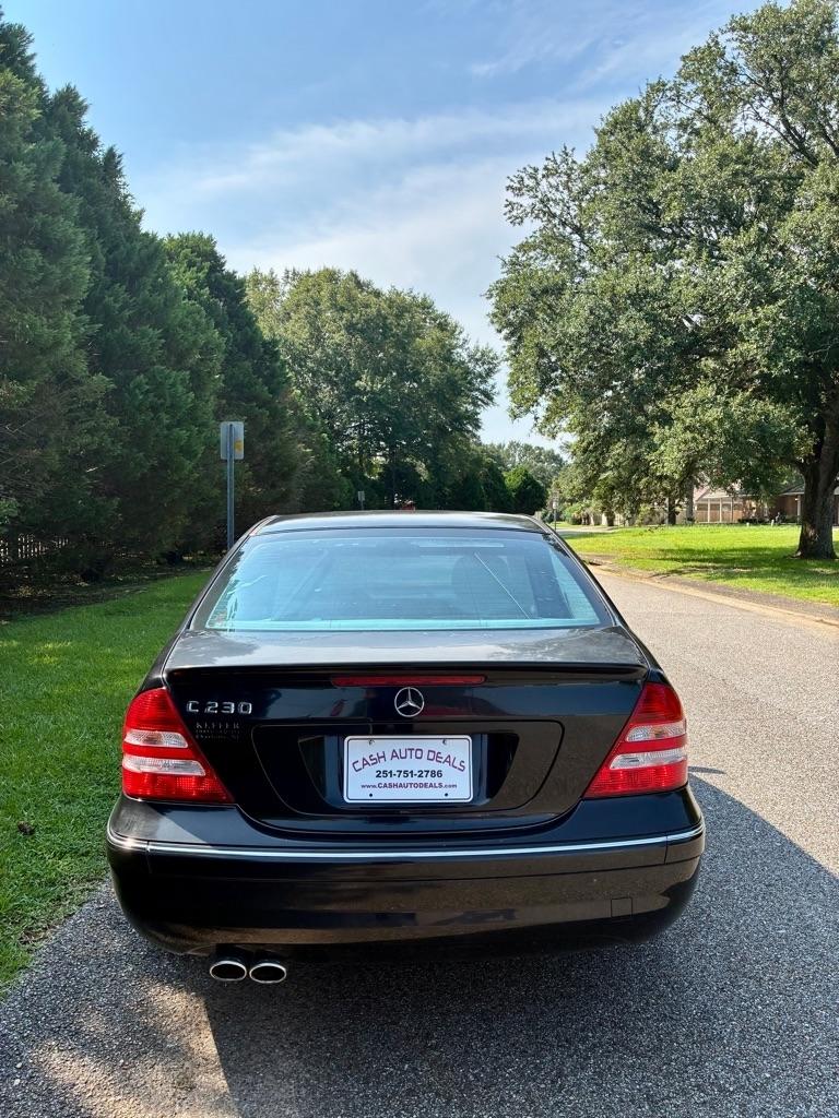 Mercedes-Benz C-Class 4dr Sdn 2.5L Sport RWD 2007