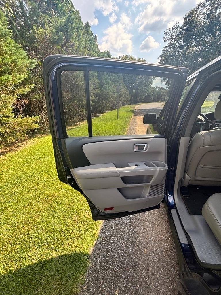 Honda Pilot 2WD 4dr EX-L w/Navi 2014