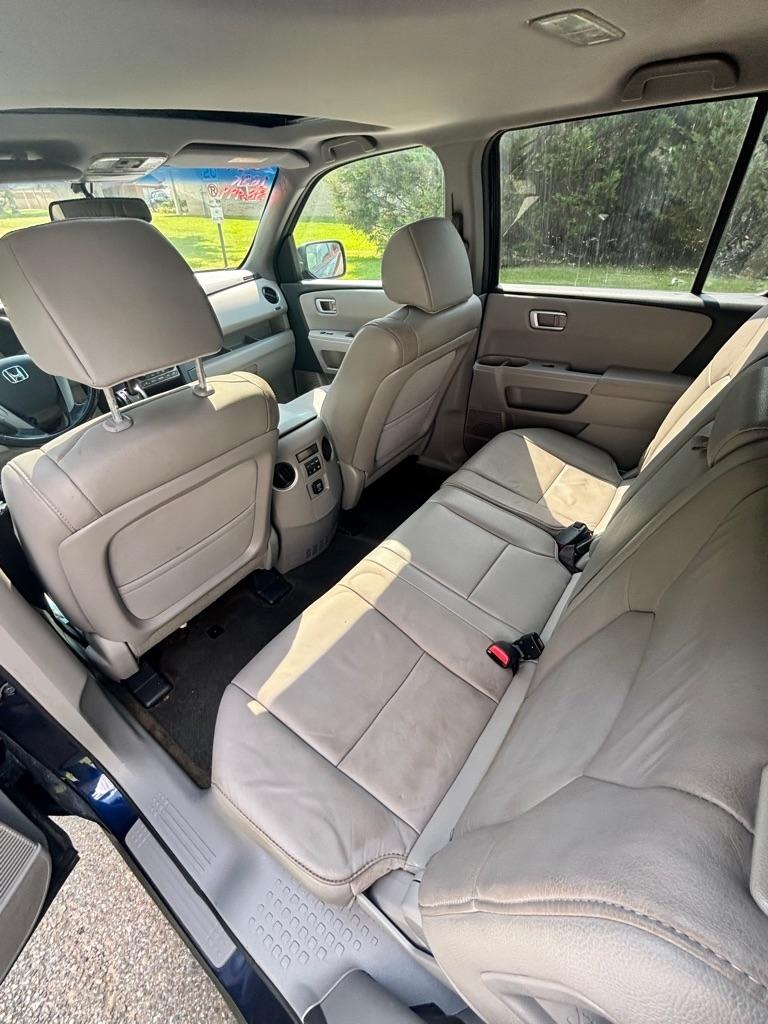 Honda Pilot 2WD 4dr EX-L w/Navi 2014