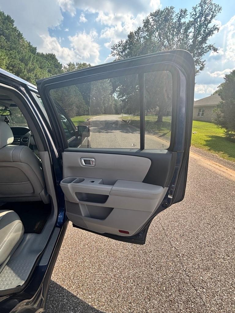Honda Pilot 2WD 4dr EX-L w/Navi 2014