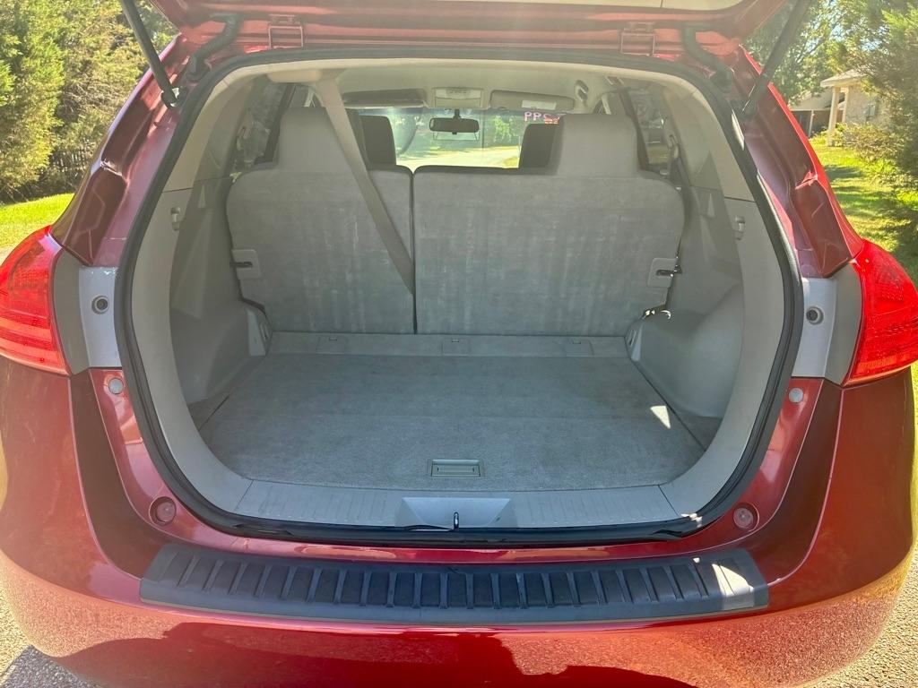 Nissan Rogue Select photo 11