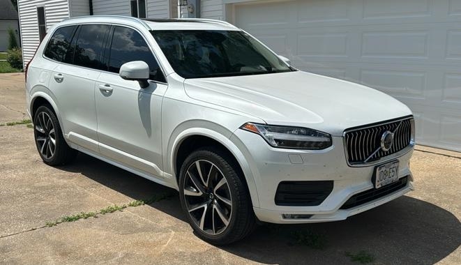 2020 Volvo XC90 Momentum