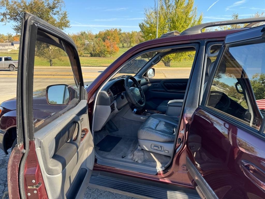 Toyota Land Cruiser 4WD 1999