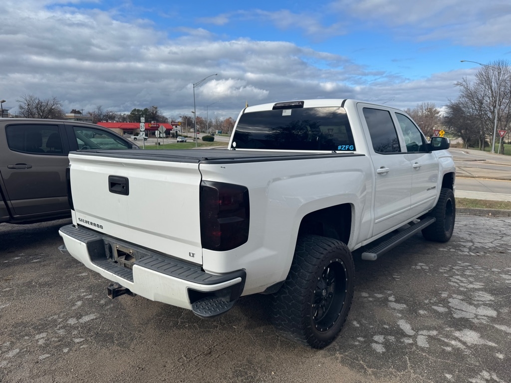 2015 Chevrolet Silverado 1500 LT photo 3