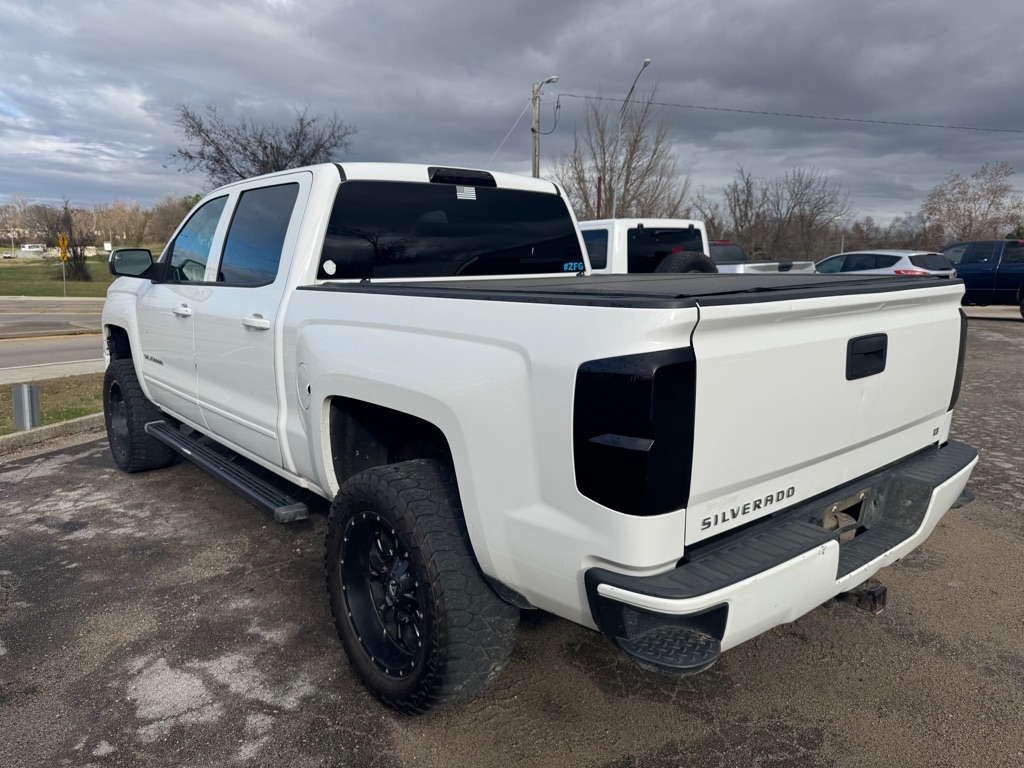 2015 Chevrolet Silverado 1500 LT photo 4