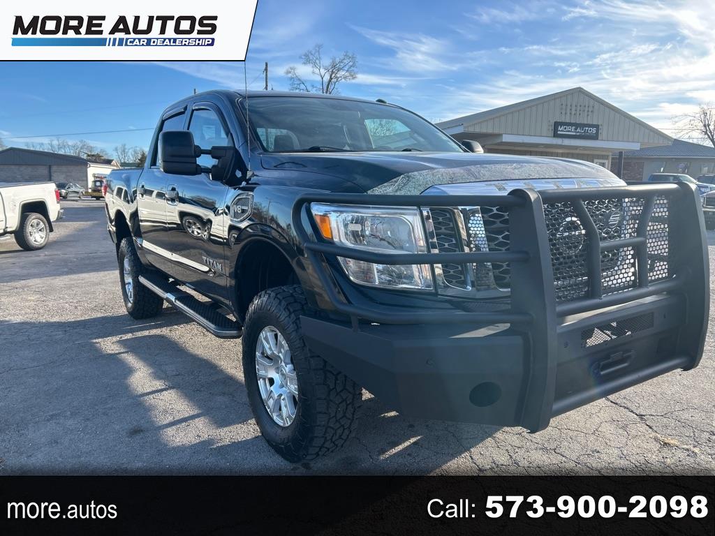 Nissan Titan SV Crew Cab 4WD 2017